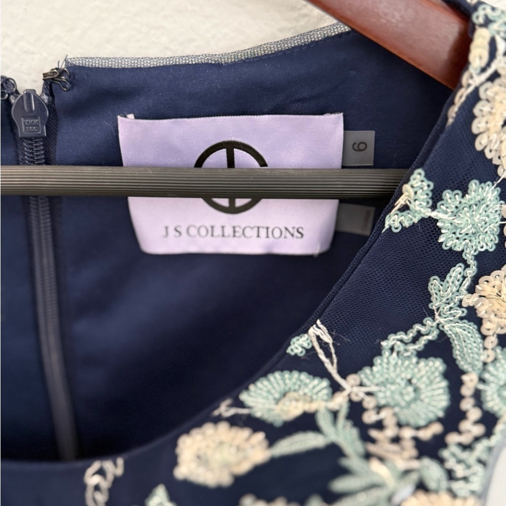NWT JS Collections Elegant Navy Floral Maxi Dress size 6 - Picture 6 of 6